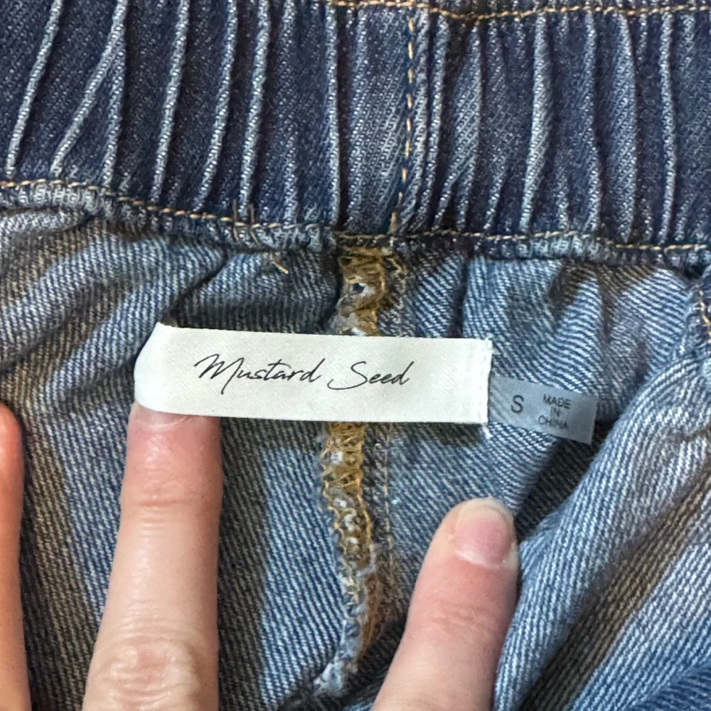 Mustard Seed Elastic Waist High Rise Denim Shorts Women's Medium Blue Distressed - Picture 9 of 16